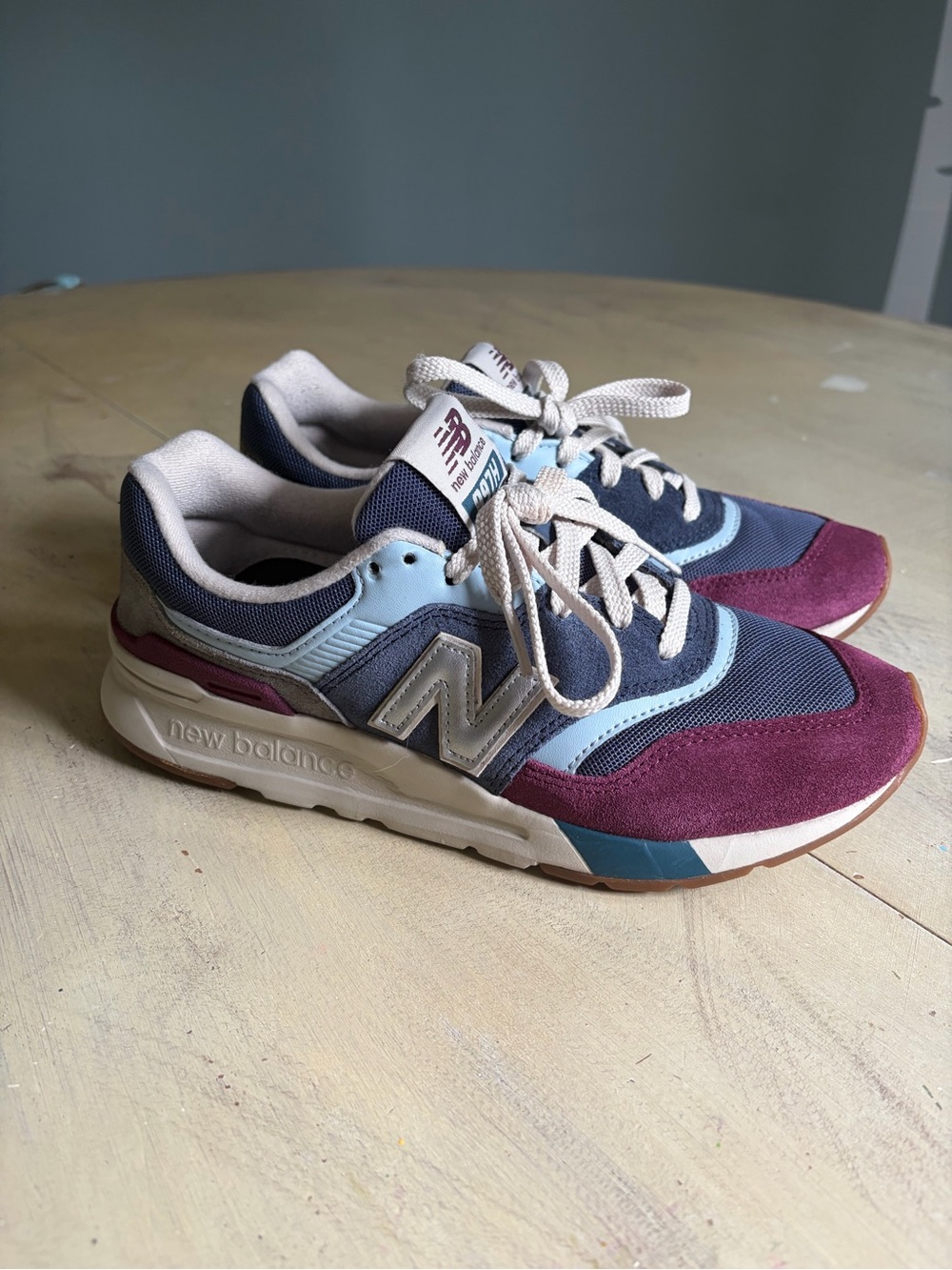 New Balance Womens 997H CW997HWG Blue Purple Training Sneaker Shoes Size 7.5 B